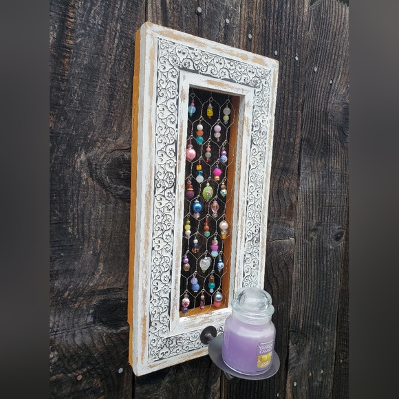 BOHO CHICKEN WIRE BEADED FRAME/WALL DECOR - Picture 8 of 9
